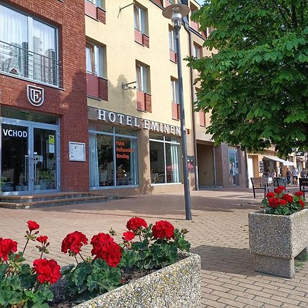 Hotel Eminent Stupava Luaran gambar
