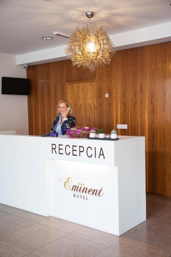Hotel Eminent Stupava Luaran gambar