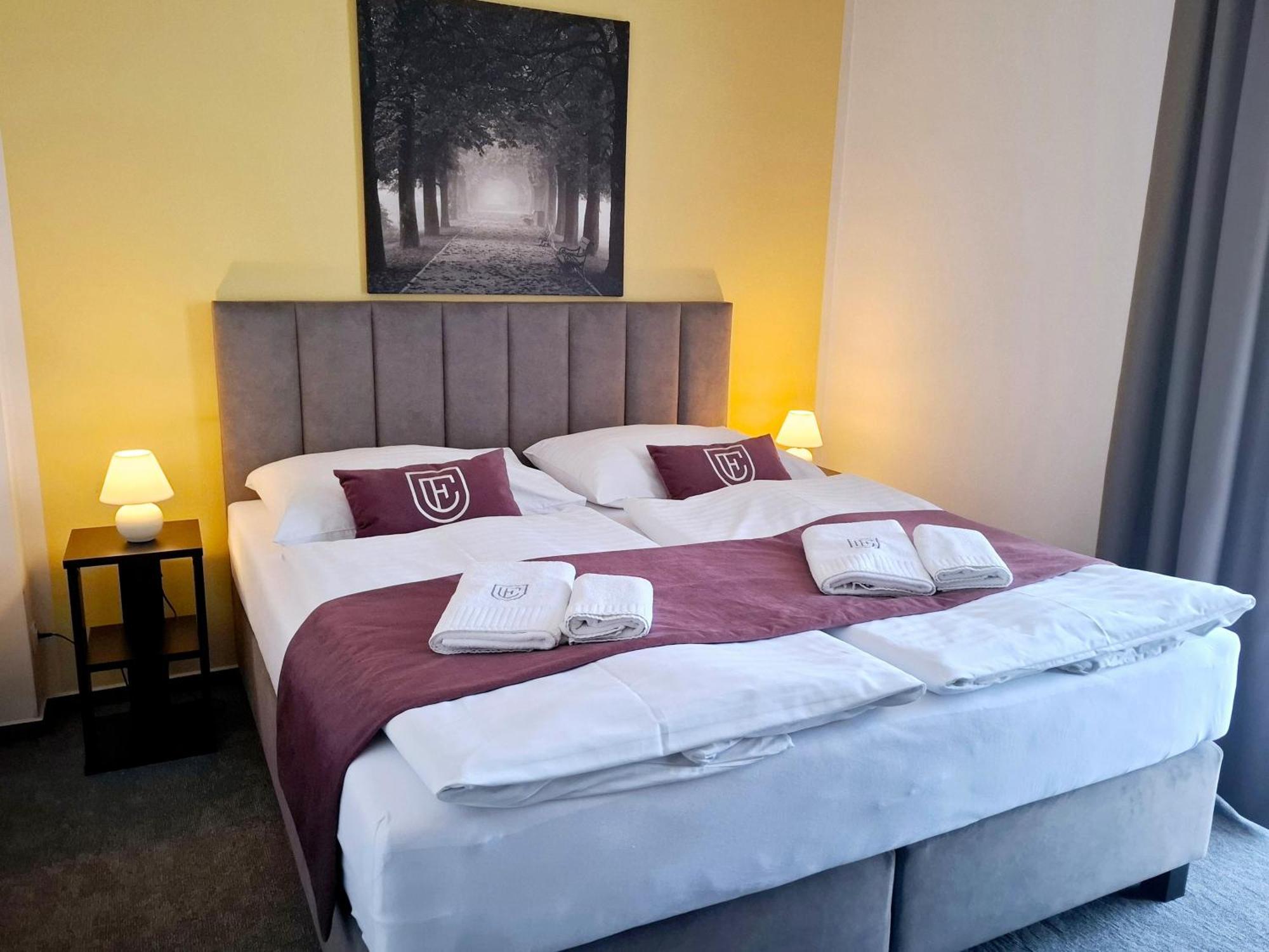 Hotel Eminent Stupava Luaran gambar
